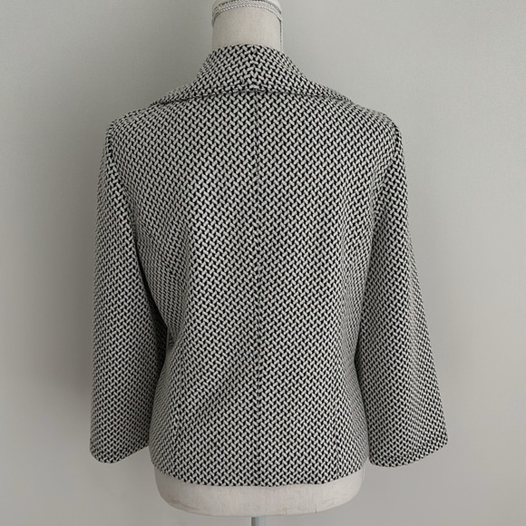 Women's Calvin Klein Black and White Jacket - Picture 4 of 9